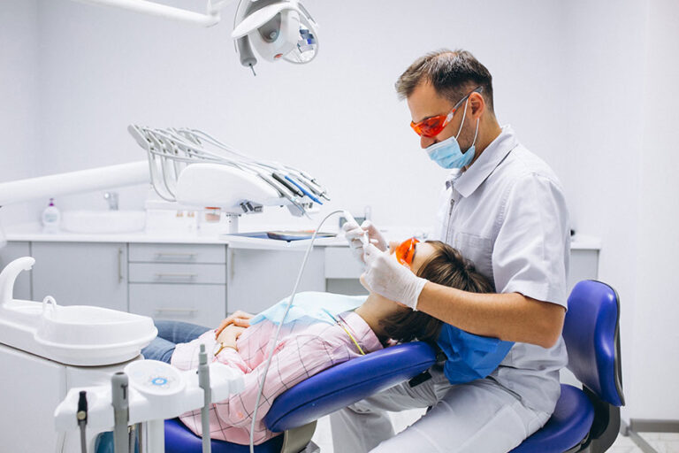 هل العثور علي طبيب أسنان جيد في تركيا أمر صعب ؟